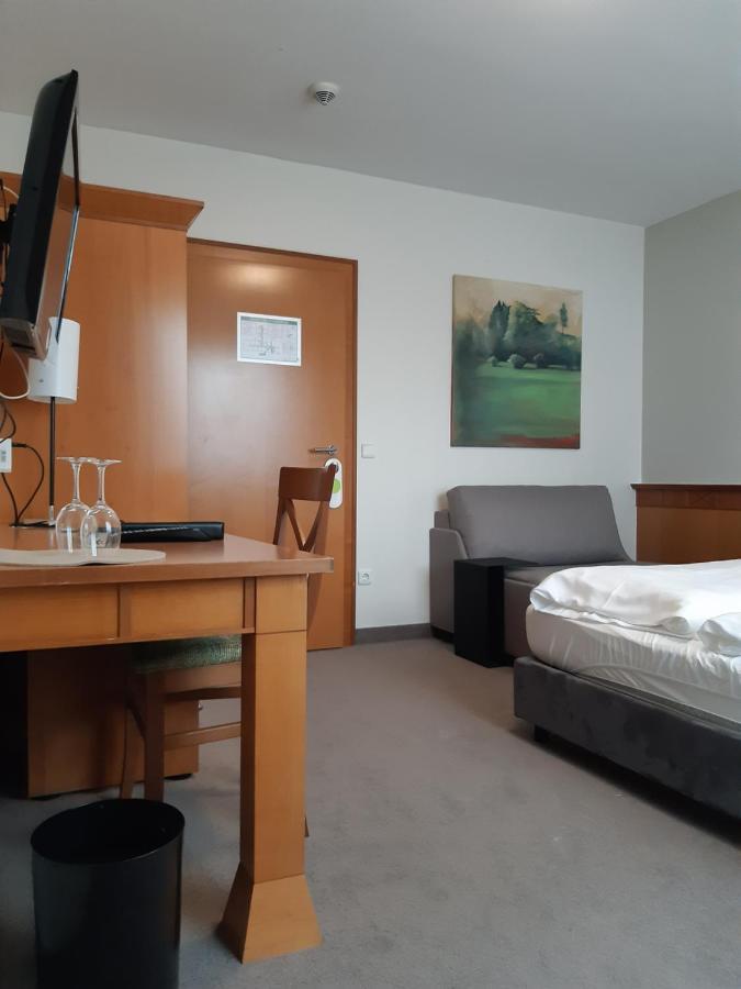 אדלסריד Parkhotel Schmid מראה חיצוני תמונה