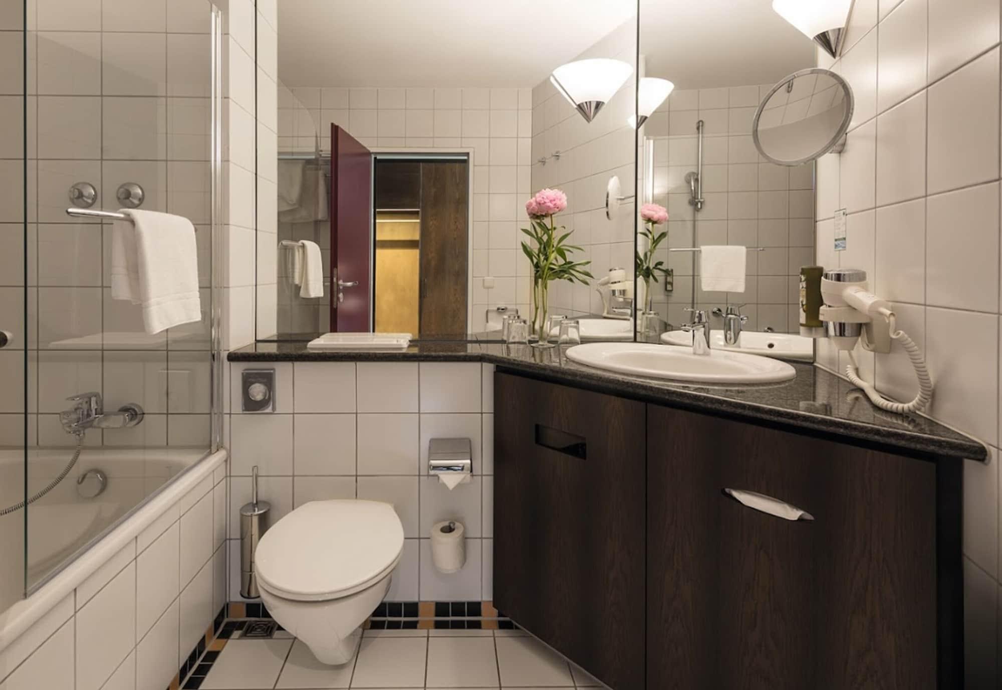 אדלסריד Parkhotel Schmid מראה חיצוני תמונה