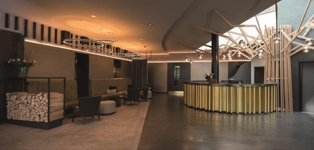 אדלסריד Parkhotel Schmid מראה חיצוני תמונה