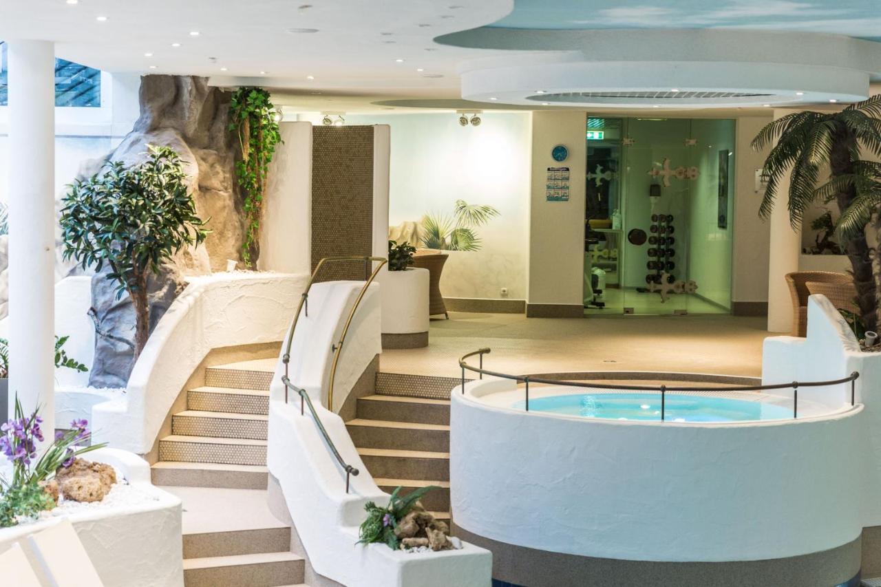 אדלסריד Parkhotel Schmid מראה חיצוני תמונה